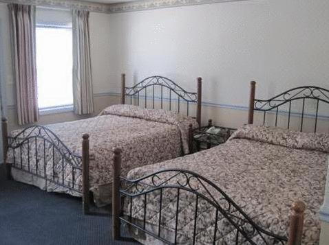 The Parsippany Inn And Suites Morris Plains Стая снимка